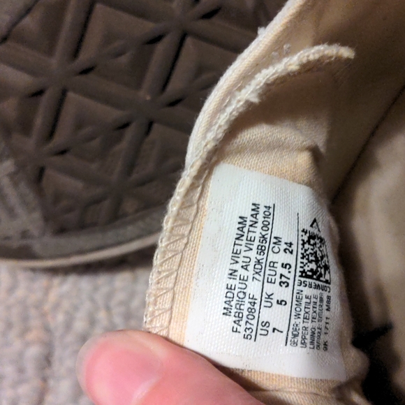 White Converse Shoreline - Picture 5 of 5